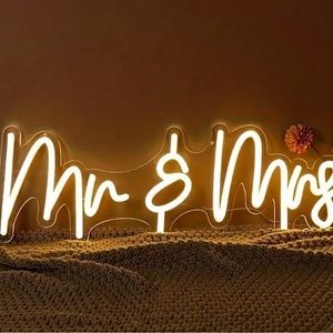LED Neon Mr & Mrs Sign - Warm White